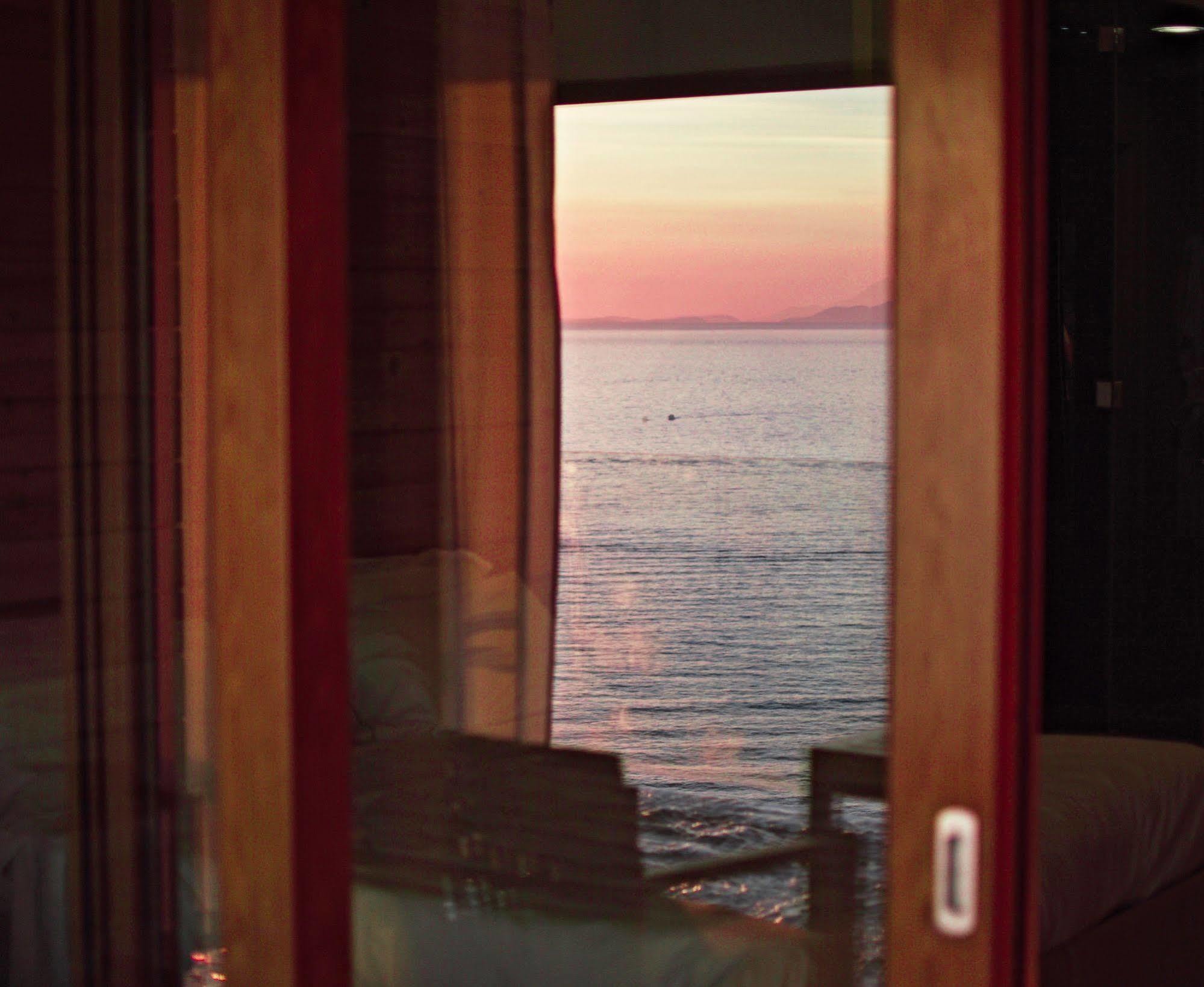Laqua By The Sea Hotel Meta Eksteriør billede