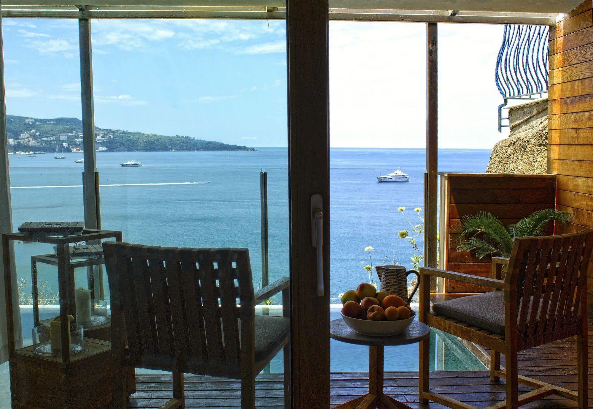Laqua By The Sea Hotel Meta Eksteriør billede
